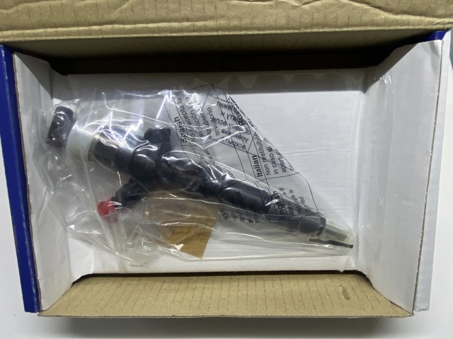 DENSO DCRI107800 Топливные форсунки в наличии Киев