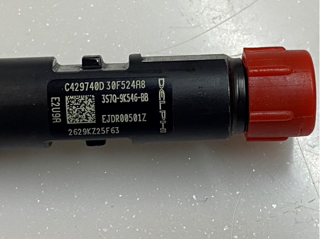 EJDR00501Z FORD Форсунка впрыска топлива купить в Львов