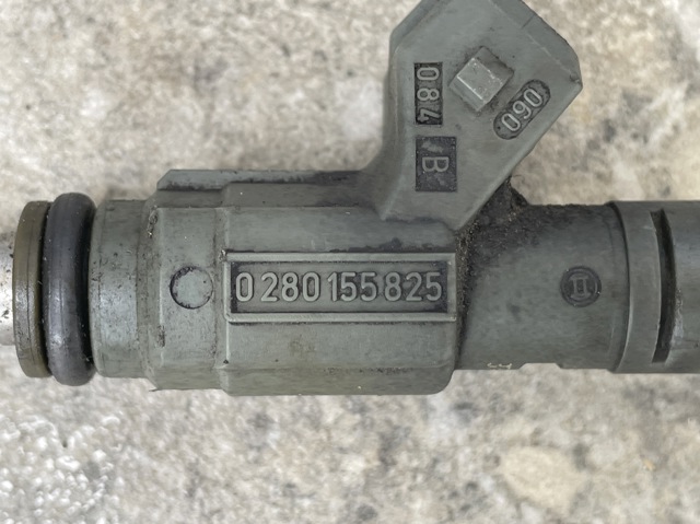 BOSCH 0280155825 Форсунка впрыска топлива в наличии Украина
