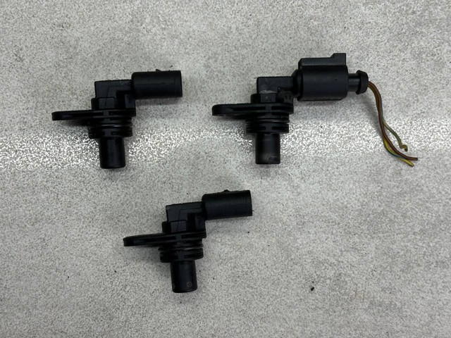 Датчик положения распределительного вала 036907601A VAG