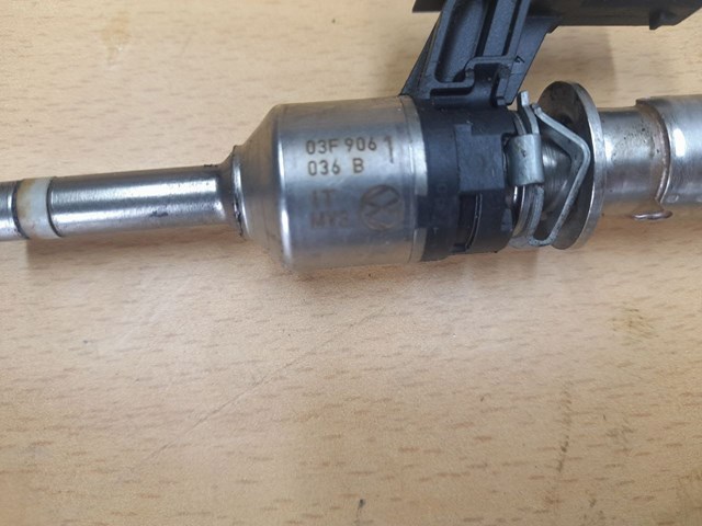 Форсунка инжектора 03F906036B VAG