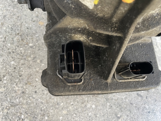 FORD 1680691 Насос ГУР в наличии Ирпень