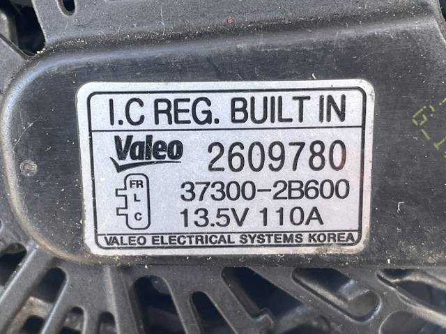HYUNDAI 373002B610 Генератор в наличии Ровно
