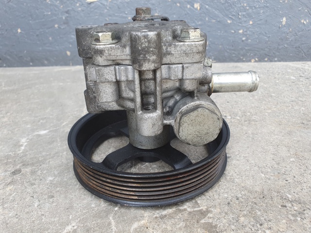Насос гидроусилителя руля (ГУР) 4450A107 MITSUBISHI