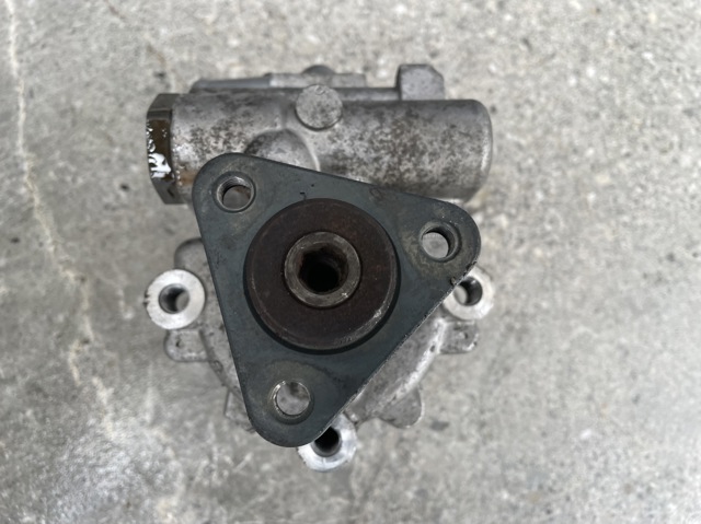 46763561 Насос гидроусилителя руля (ГУР) купить Житомир