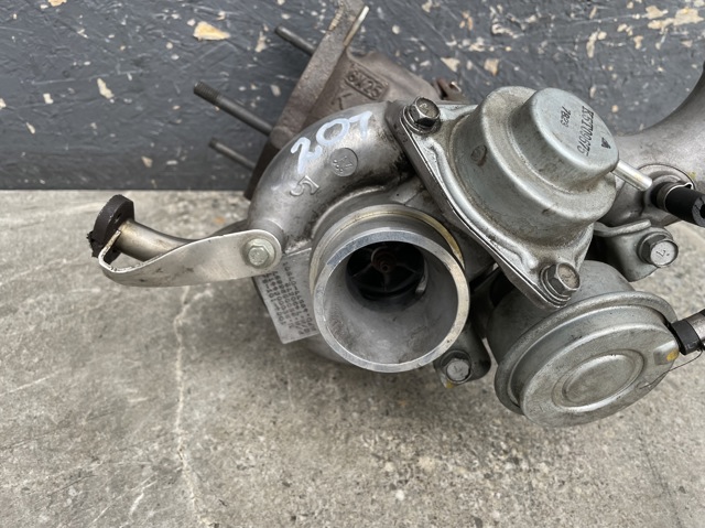 Турбокомпрессор 7712801085 RENAULT
