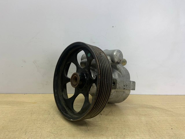 Насос гидроусилителя руля (ГУР) 8200100082 NISSAN