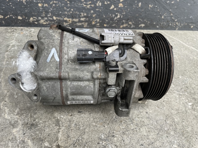 RENAULT 8200561276 Компрессор кондиционера в наличии Тернополь