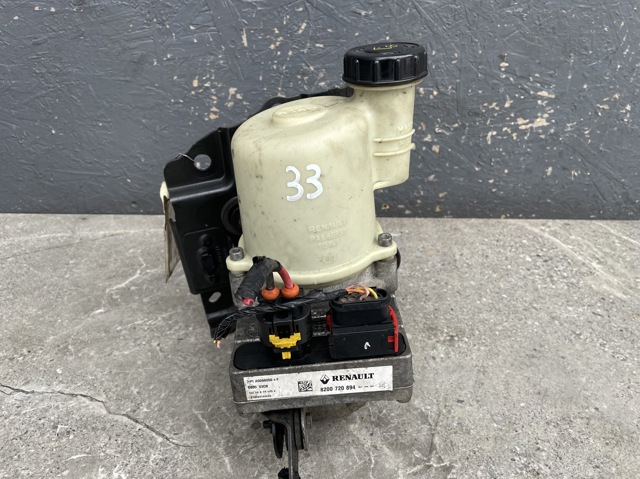 RENAULT 8200963686 Насос ГУР в наличии Черкассы