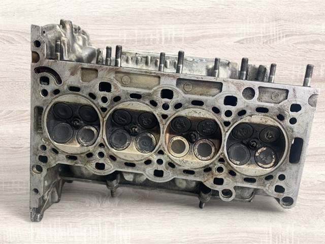 OPEL 90400234 Головка блока цилиндров (ГБЦ) в наличии Ровно