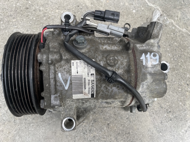Насос кондиционера 926005450R NISSAN