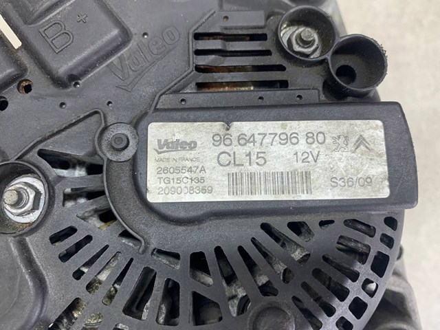 Генератор автомобиля Пежо 508 1