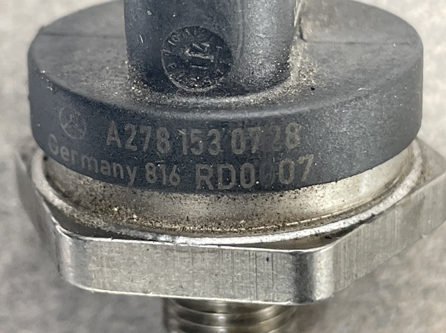 Датчик давления топлива A2781530728 MERCEDES