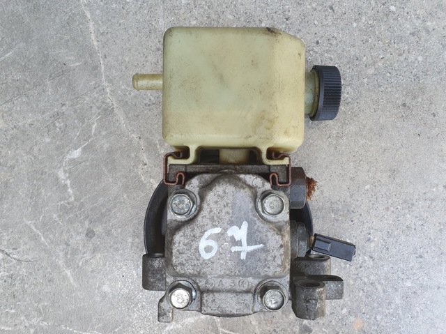 Насос гидравлики B37F32600A MAZDA