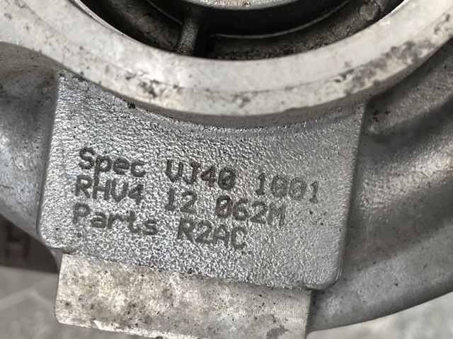 Турбонагнетатель R2AC13700C MAZDA