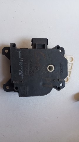 Мотор заслонки печки 1138002380 MITSUBISHI