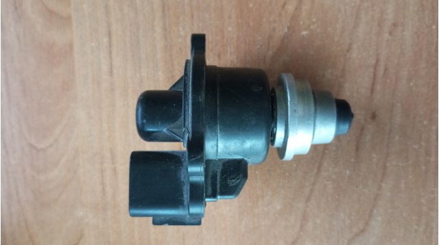 Пневмоклапан системы управления двигателем MD614921 MITSUBISHI