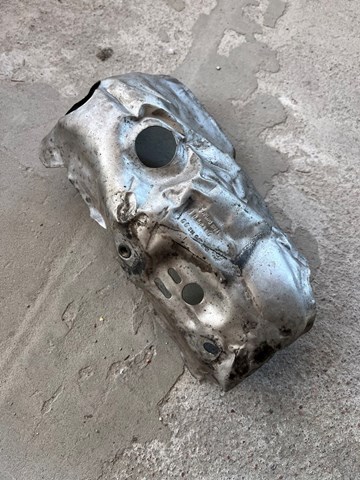 A2701420000 MERCEDES Защита (тепловой экран) выпускного коллектора купить в Винница