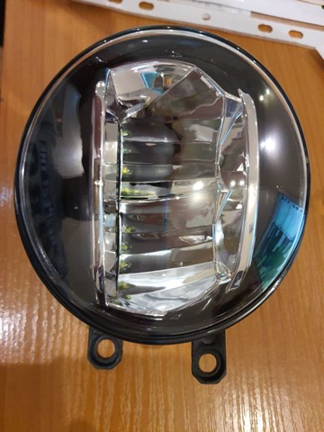 8121048050 TOYOTA Фара противотуманная правая купить в Николаев