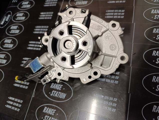 Помпа охлаждения LR154597 LAND ROVER