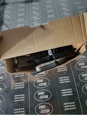 LAND ROVER LR160540 Колодки тормозные передние дисковые в наличии Киев