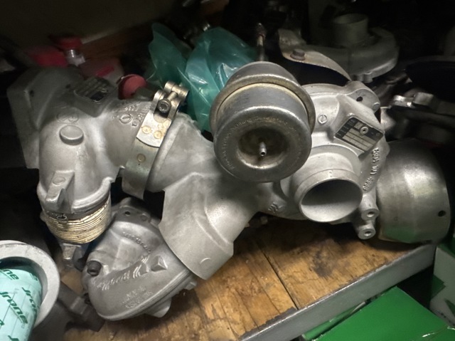 Турбонаддув 03L145715E VAG