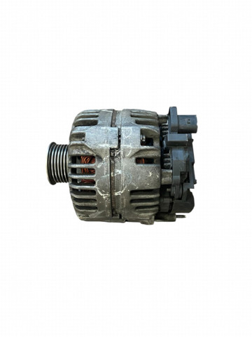 Автомобильный генератор 03C903023D VAG