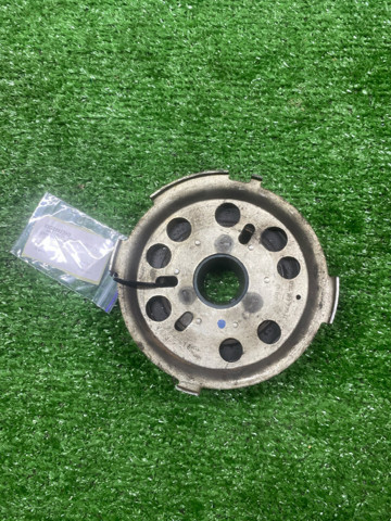 Фланец шестерни распредвала 03G109239B VAG