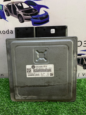 Компьютер двигателя 03G906018A VAG