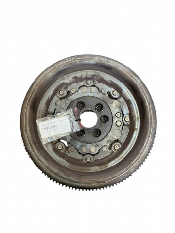 Маховик с зубчатым ободом 03L105266DD VAG