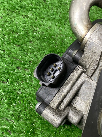 Клапан EGR системы рециркуляции отработавших газов 04L131501RV110 VAG