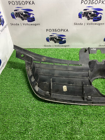 Решетка 1T0853651 VAG