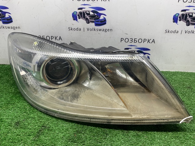 Правая блок фара Шкода Октавия II A5
