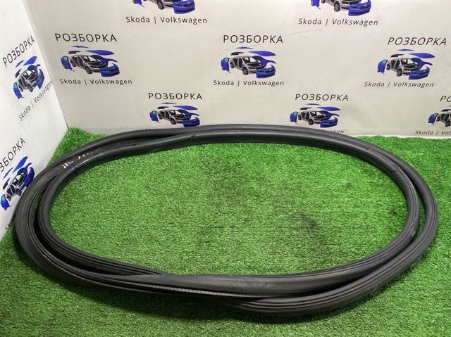 Уплотнитель крышки багажника 2K0829193AB VAG