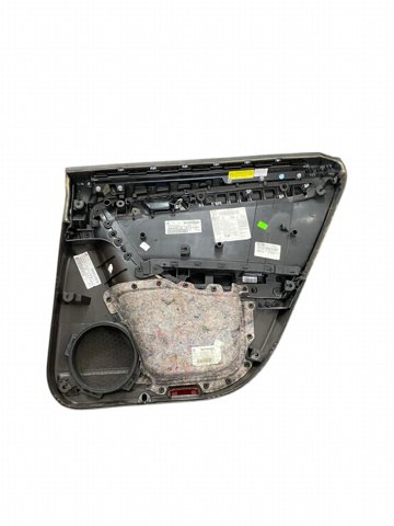 Карточка обшивки задней правой двери 3AF867211 VAG