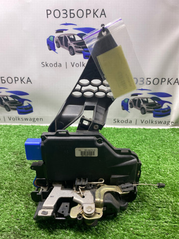 Запор кабины 3D1837015 VAG