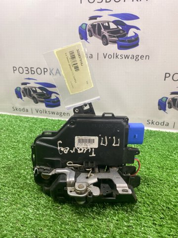 VAG 3D2837016J Замок передней правой двери в наличии Кривой Рог