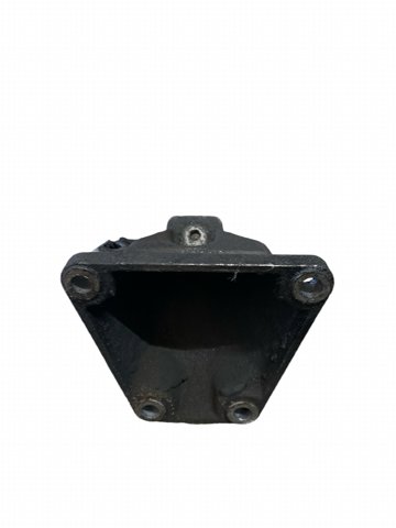 4B0199308 Кронштейн подушки (опоры) двигателя правой купить Кривой Рог