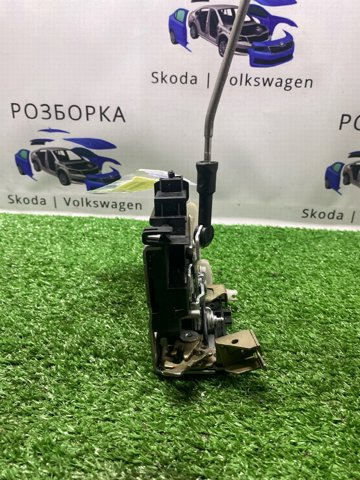 4D1837016D VAG Замок передней правой двери купить в Ровно