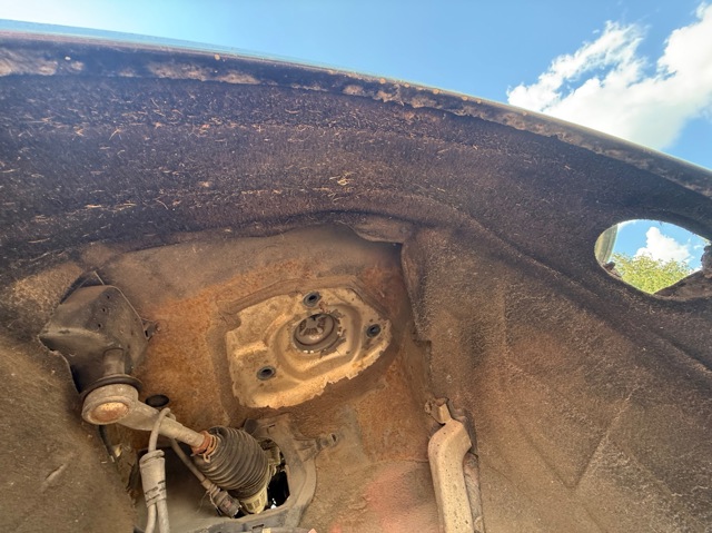 Подкрылок передний правый 4F0821134H VAG