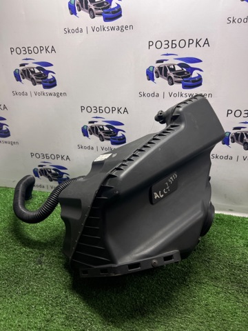 Корпус воздушного фильтра в сборе 4G0133836R VAG