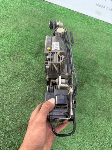 Компрессор подкачки амортизаторов 4L0698007 VAG