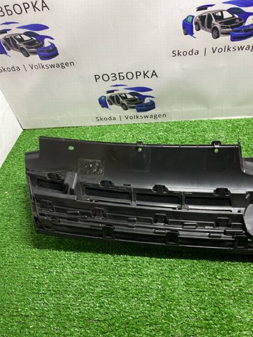 5G0853651CFAMM Решетка радиатора купить Николаев