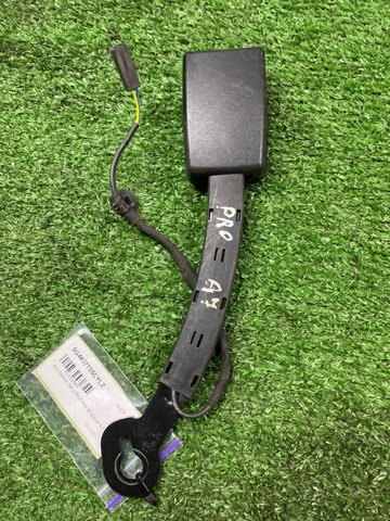 VAG 5G4857755CYLZ Рычаг (замок) фиксации ремня безопасности передний левый в наличии Черновцы