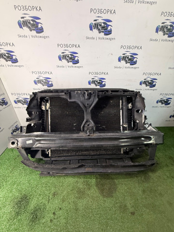 Кронштейн для радиатора 5N0805588F VAG