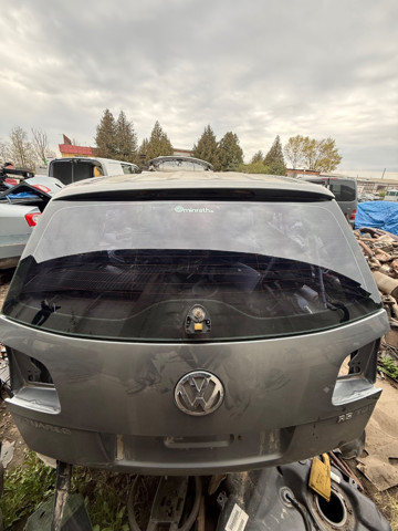 Стекло двери задка 7L6845211BG VAG