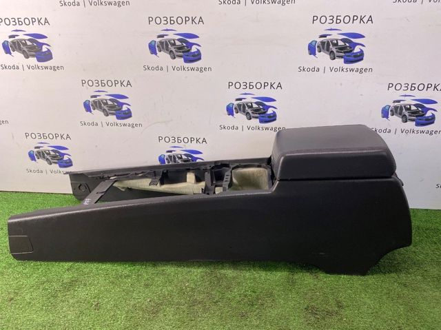 Центральная консоль торпеды 7L6863243K VAG