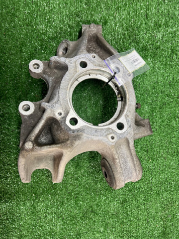 Цапфа поворотного кулака 7P0505436A VAG