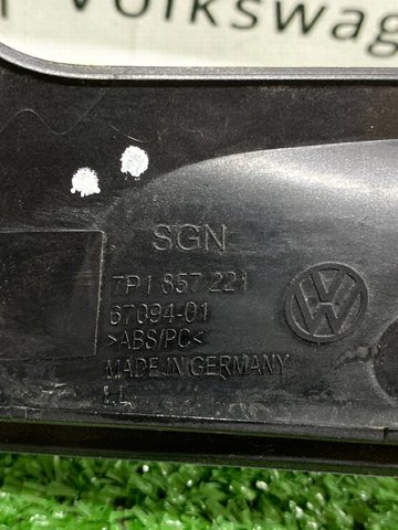 VAG 7P1857221 в наличии Черкассы