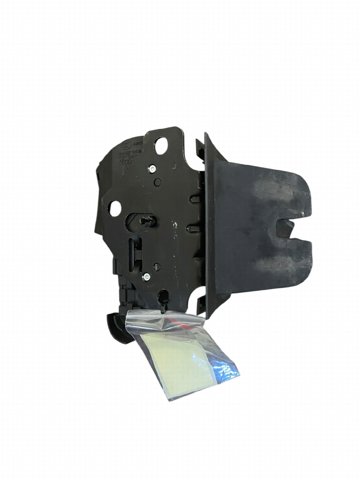 VAG 8P4827505C Замок багажника в наличии Ужгород
